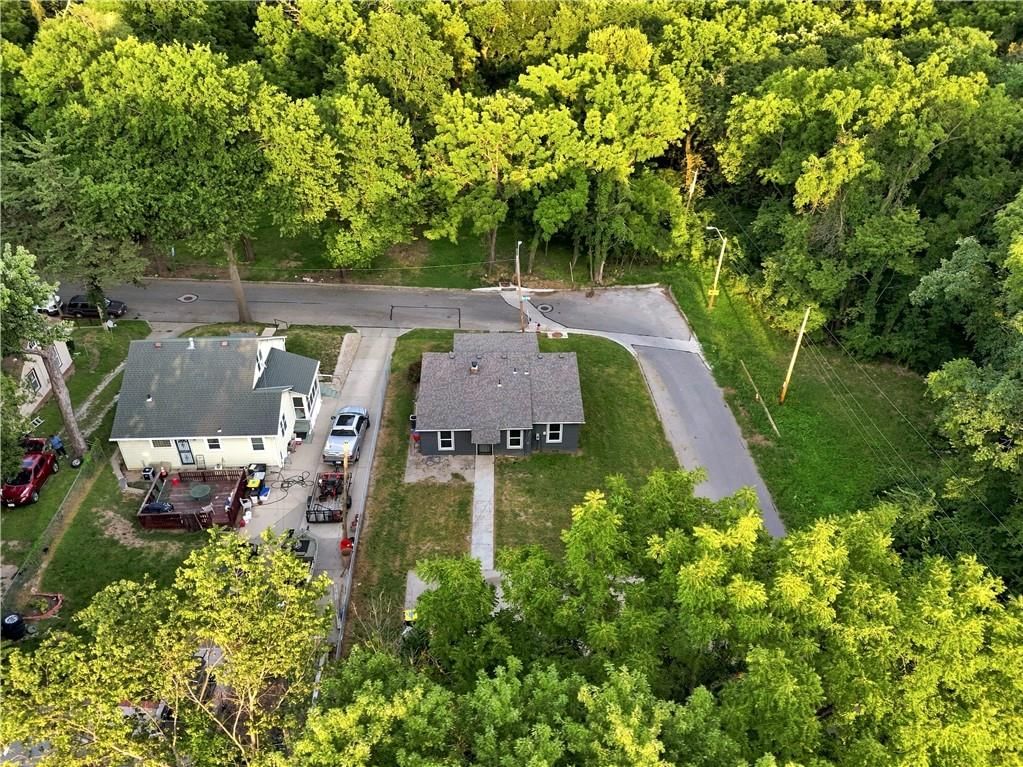 4032 Kensington Avenue — photo 27