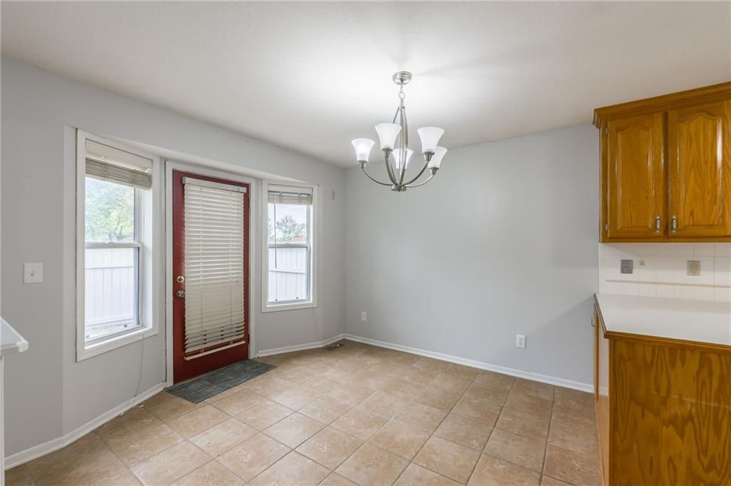 12505 E 58TH Terrace — photo 11