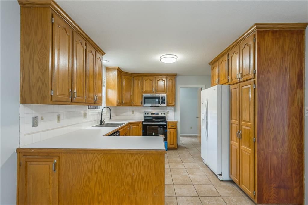 12505 E 58TH Terrace — photo 12