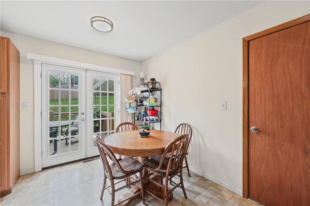 2515 S Arlington Avenue — photo 4