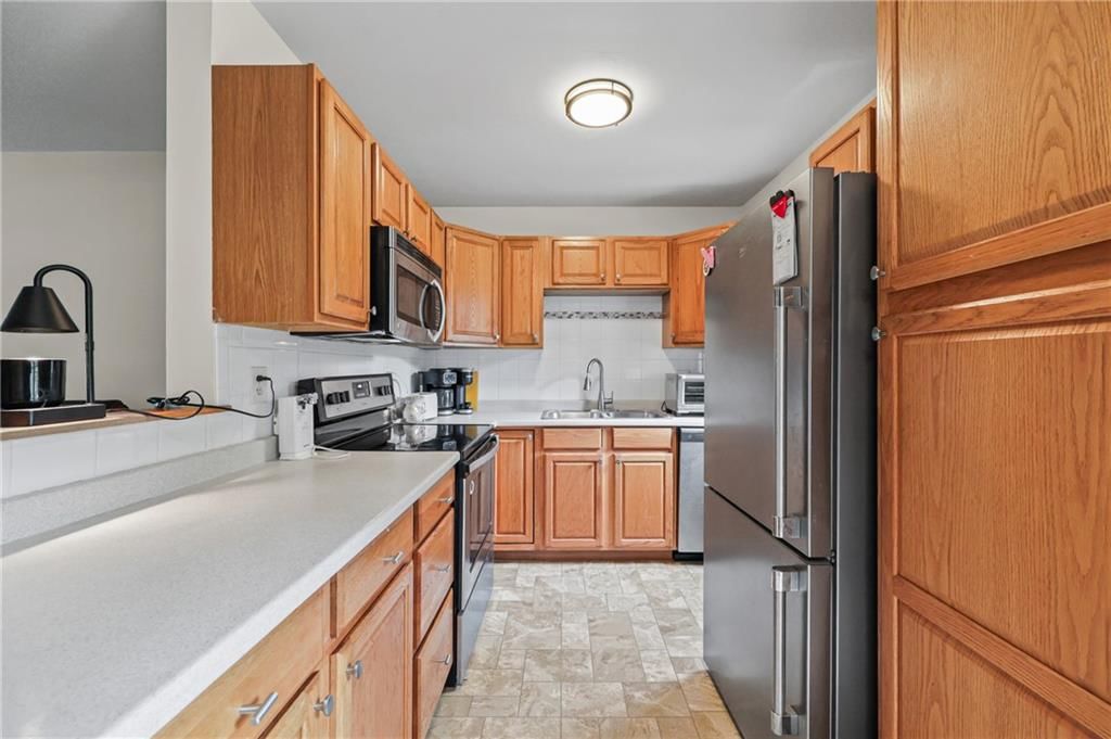 2515 S Arlington Avenue — photo 5