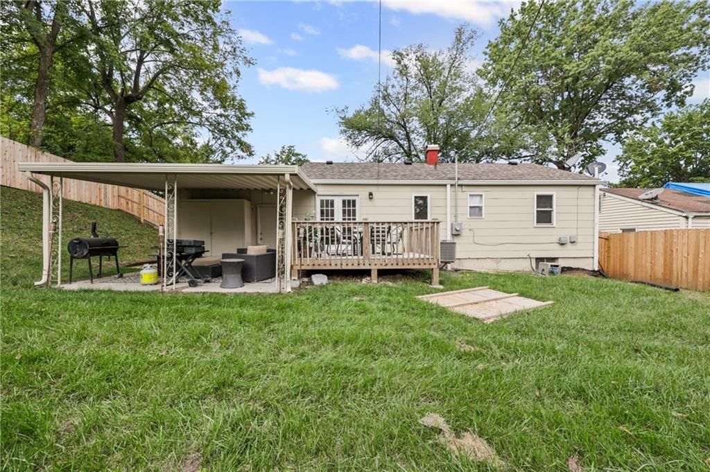 2515 S Arlington Avenue — photo 19
