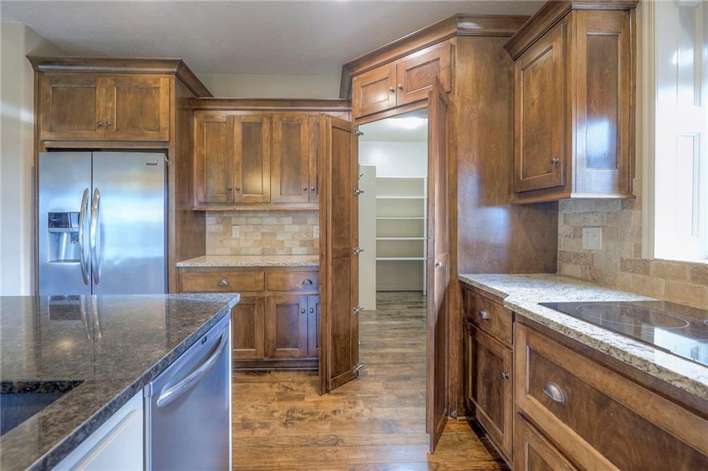 1317 NE Kenwood Drive — photo 9