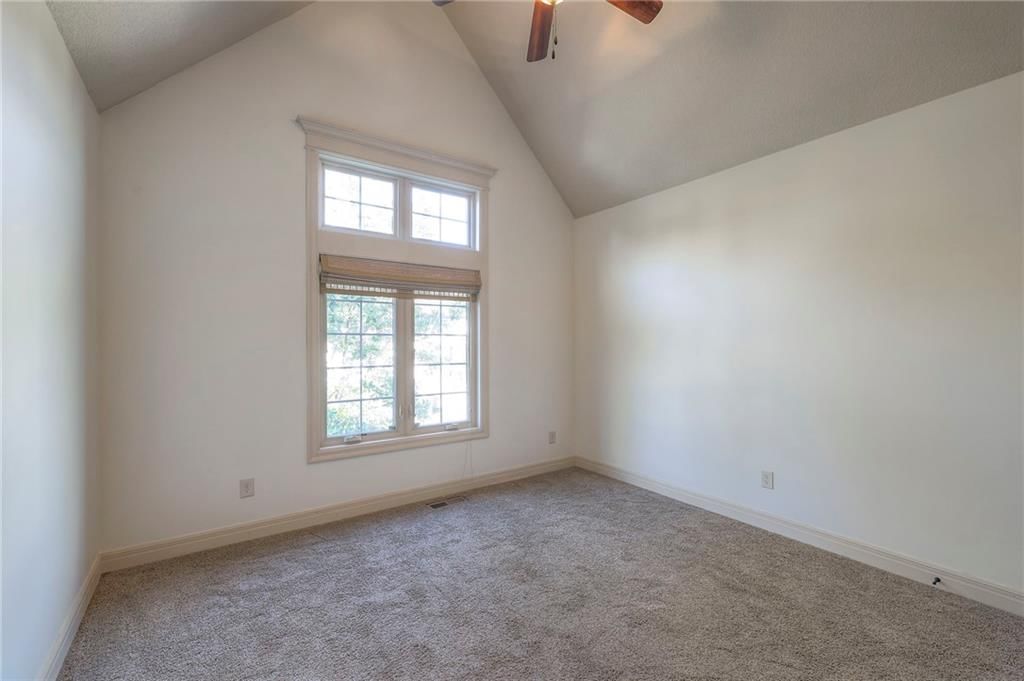 1317 NE Kenwood Drive — photo 30