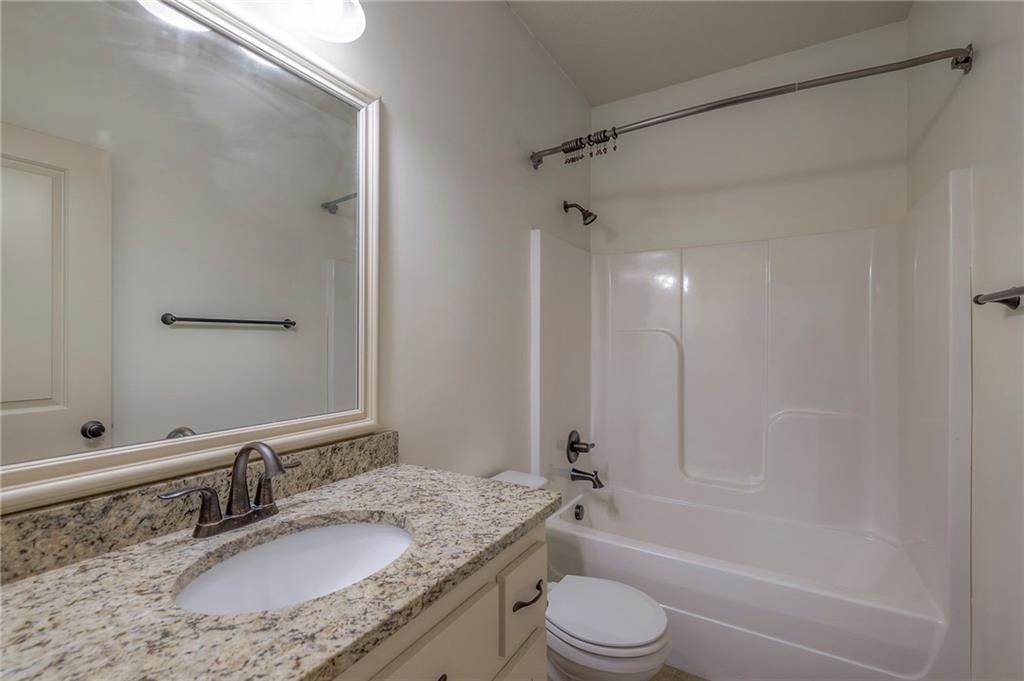 1317 NE Kenwood Drive — photo 31