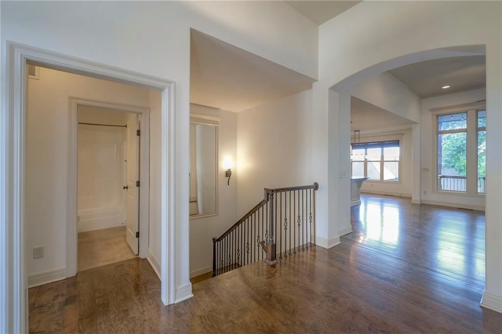 1317 NE Kenwood Drive — photo 35