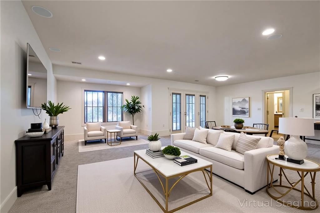 1317 NE Kenwood Drive — photo 36