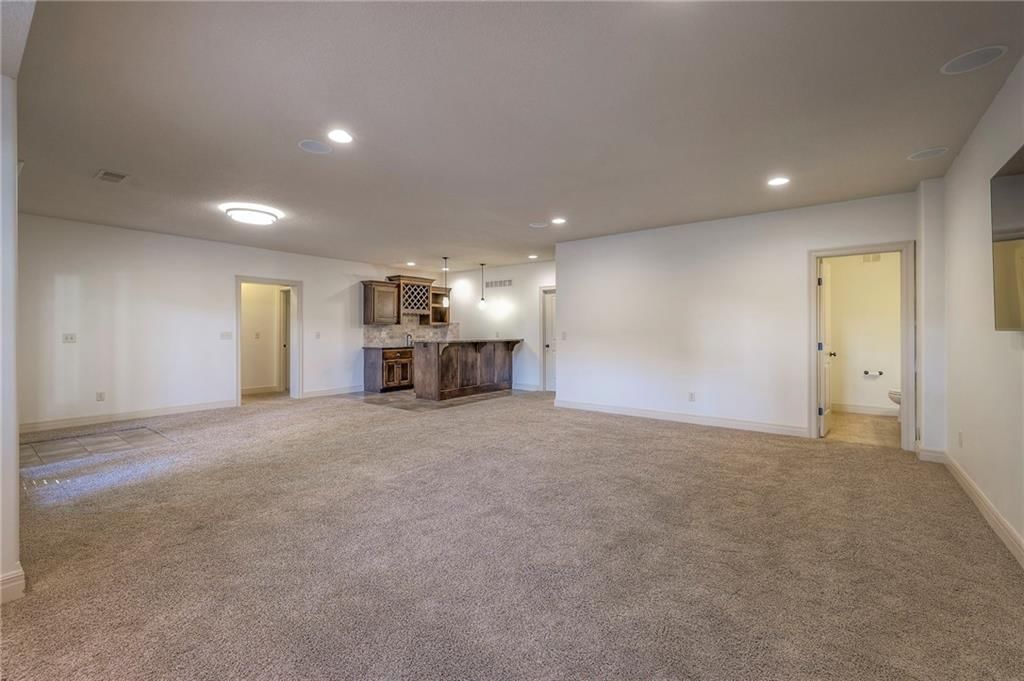 1317 NE Kenwood Drive — photo 39
