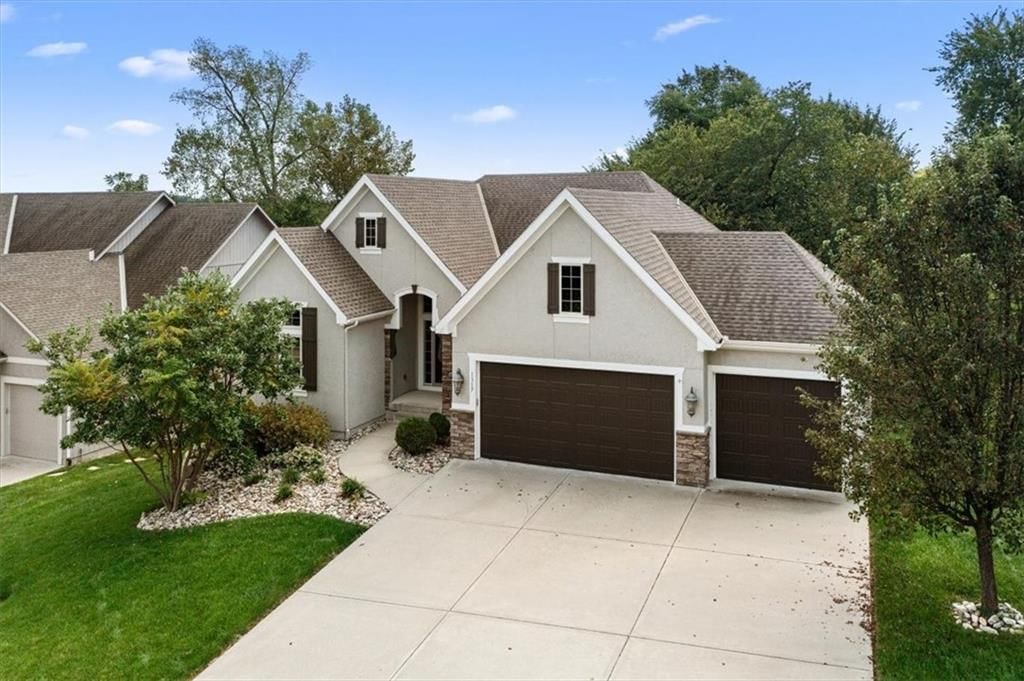 1317 NE Kenwood Drive — photo 61