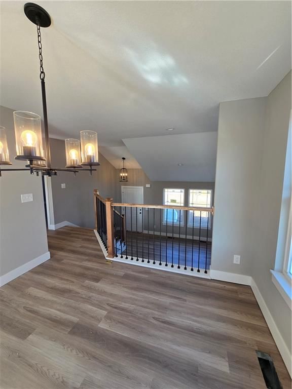 513/515 W Smith Street — photo 7