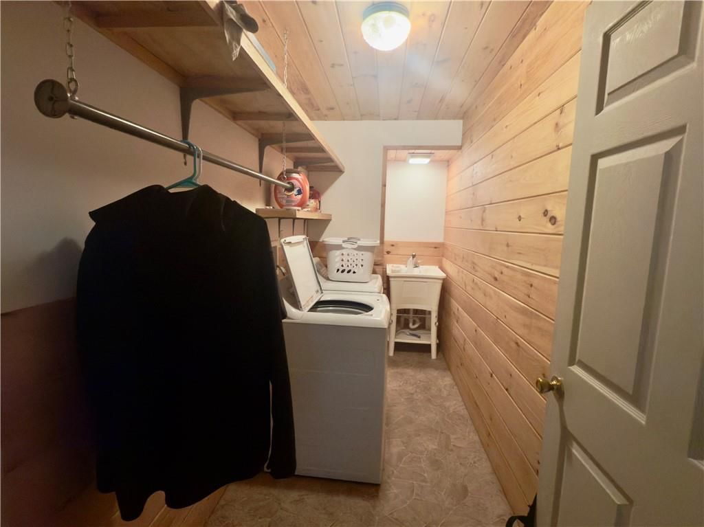 124 Hillcrest Drive — photo 29