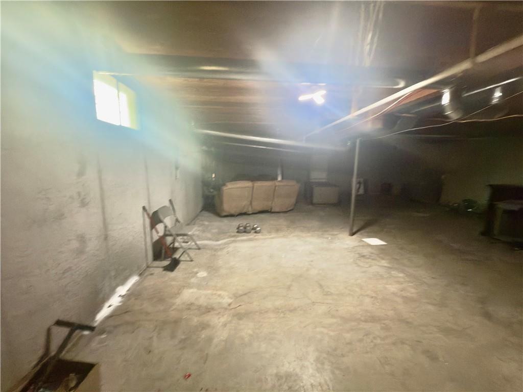 124 Hillcrest Drive — photo 34