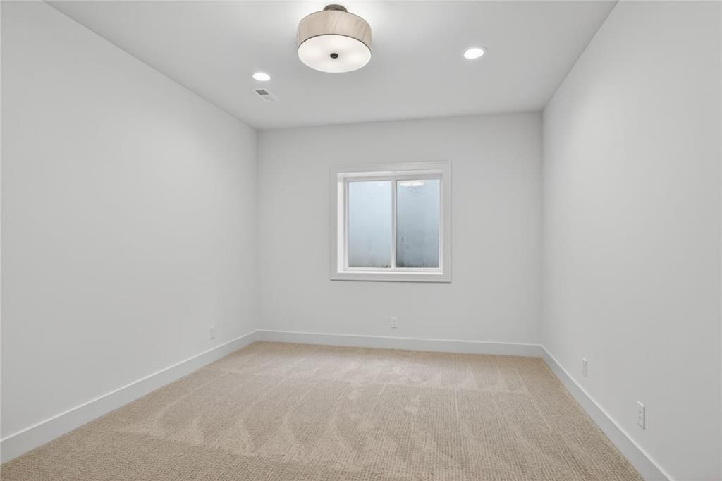 7616 Falmouth Street — photo 32