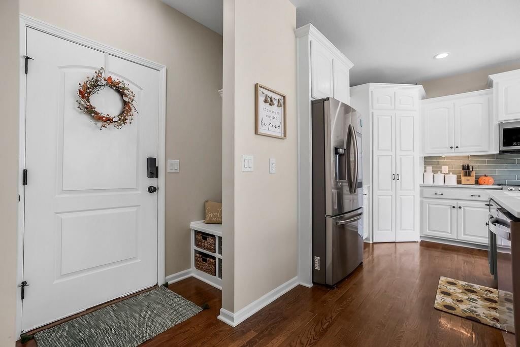 Photo 12 of 35 - 22605 W 56TH Street