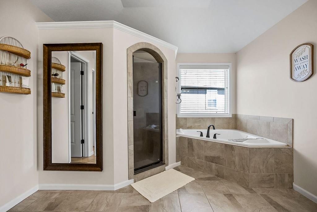 Photo 17 of 35 - 22605 W 56TH Street