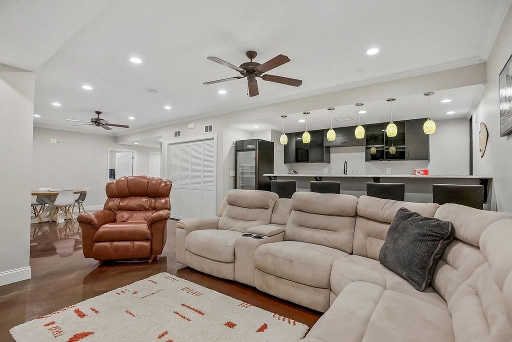 Photo 27 of 35 - 22605 W 56TH Street