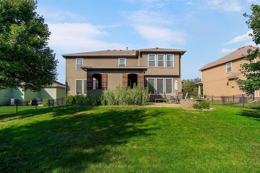 Photo 34 of 35 - 22605 W 56TH Street