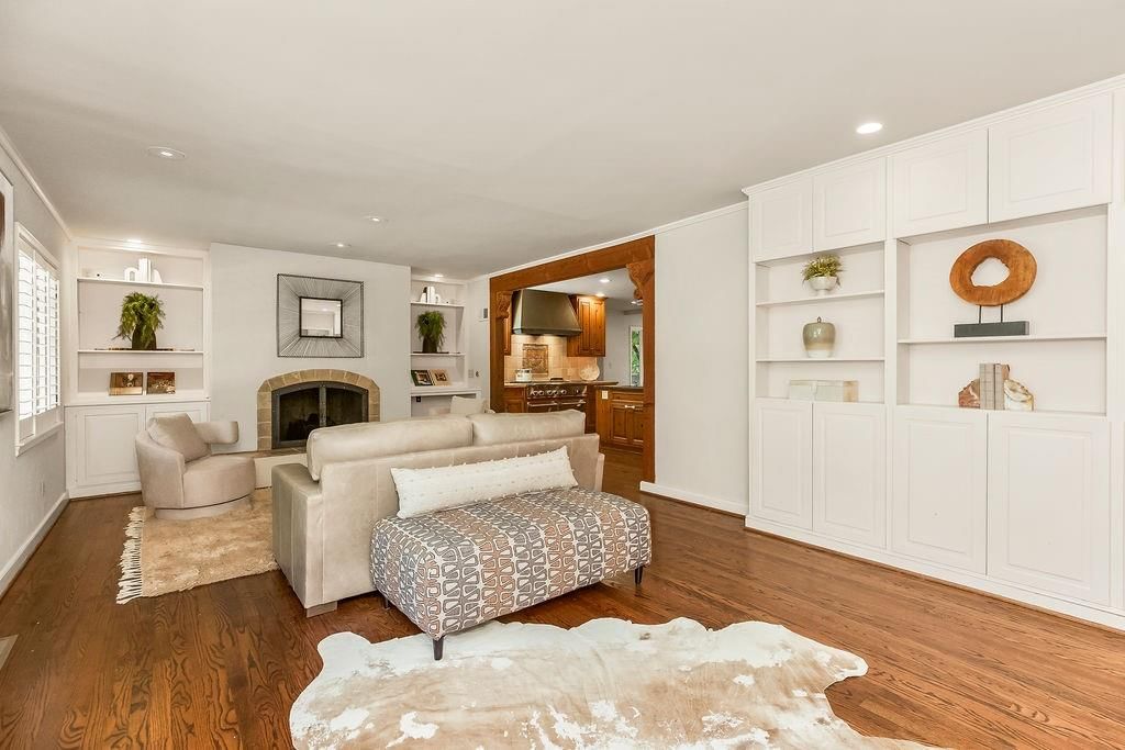 3209 W 68th Street — photo 7