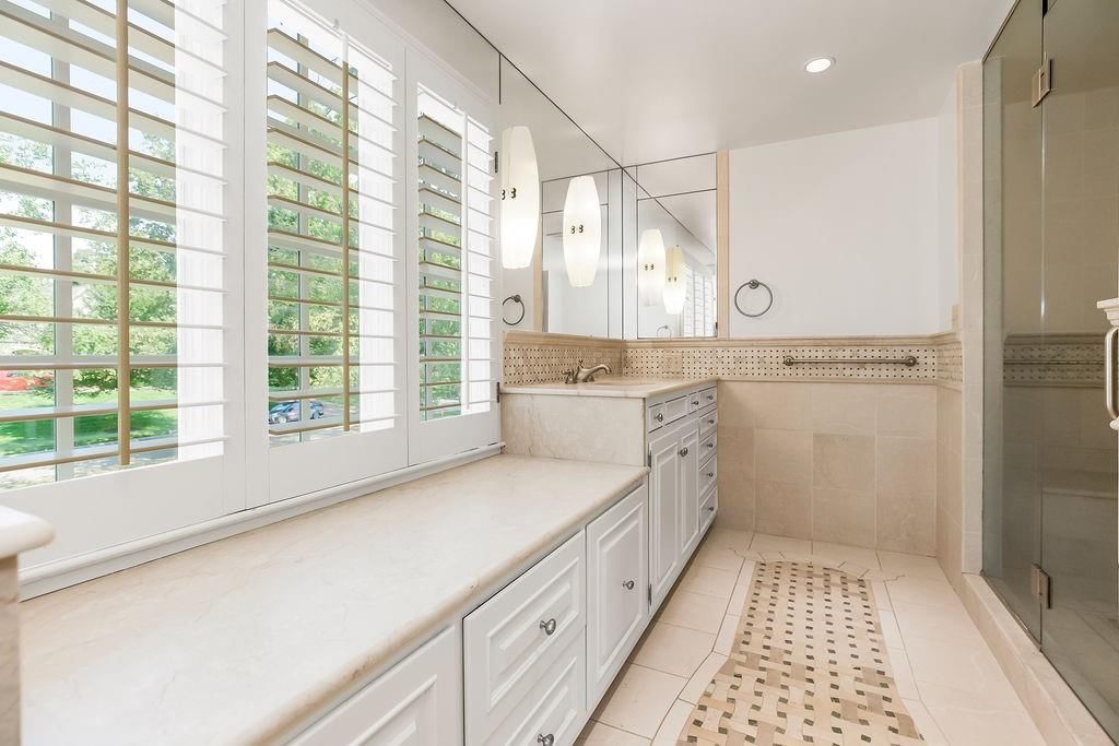 3209 W 68th Street — photo 17