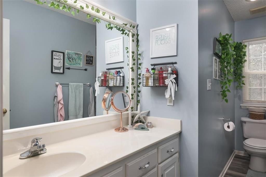 1406 NE Hunters Court — photo 17