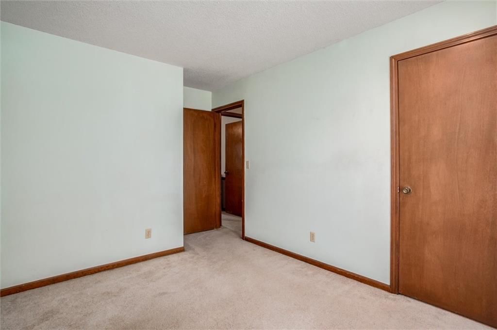 1218 Canterbury Lane — photo 25
