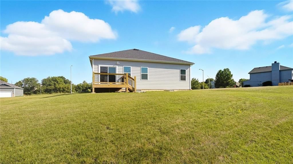 2701 Mercer Lane — photo 37