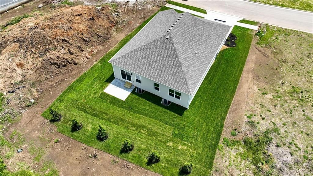 Photo 10 of 51 - 4812 NW 140th Street