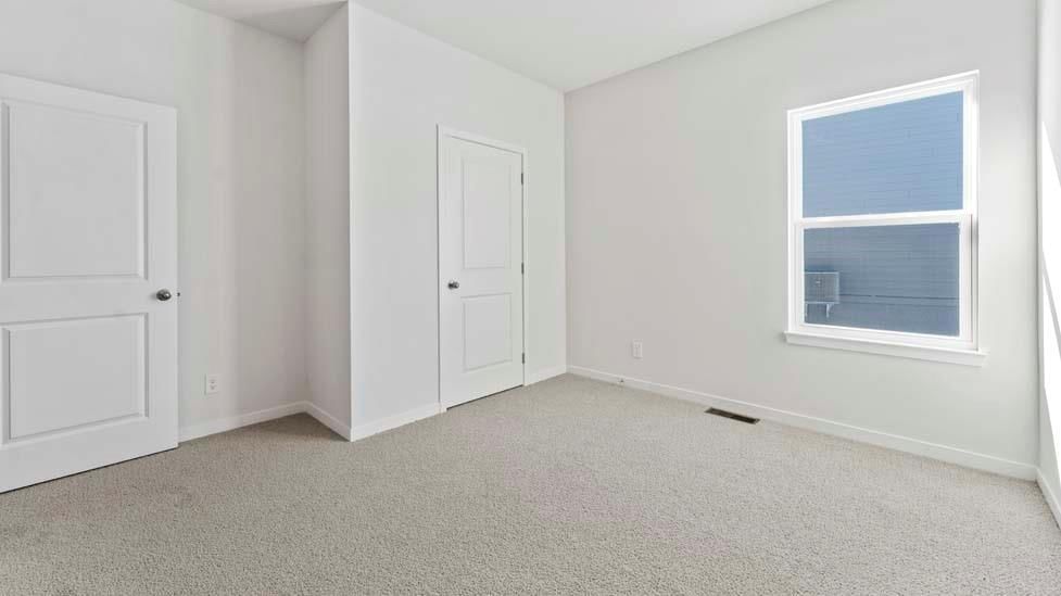2705 Mercer Lane — photo 11