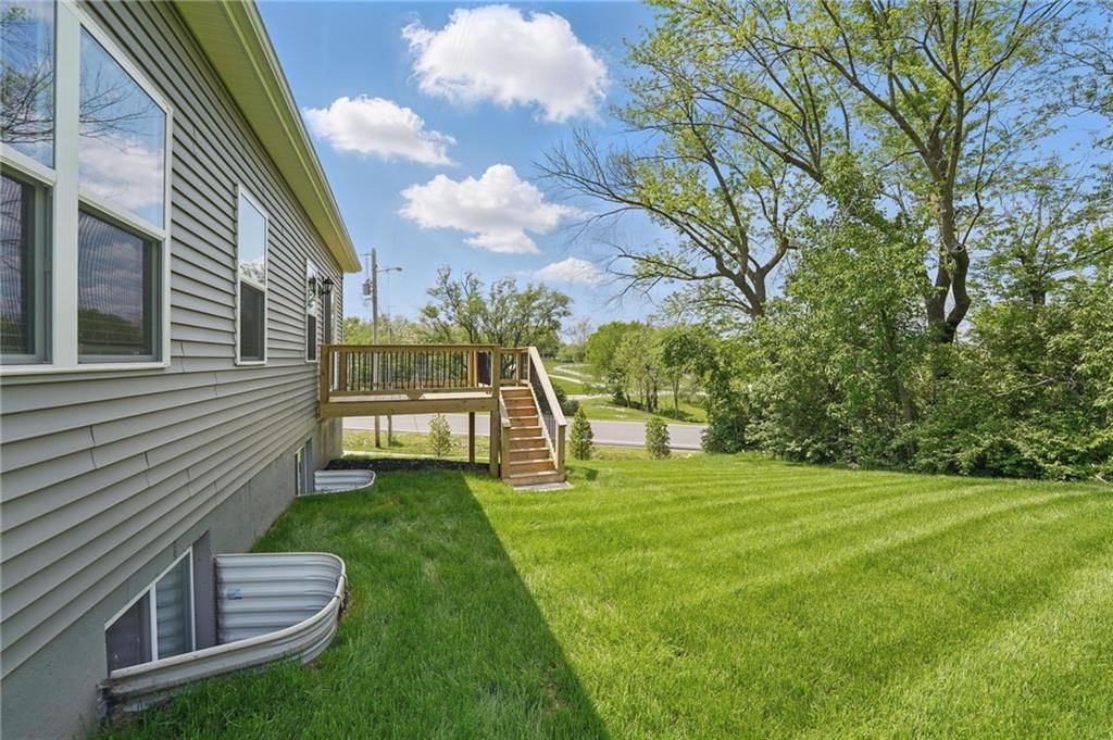 2609 Mercer Lane — photo 45