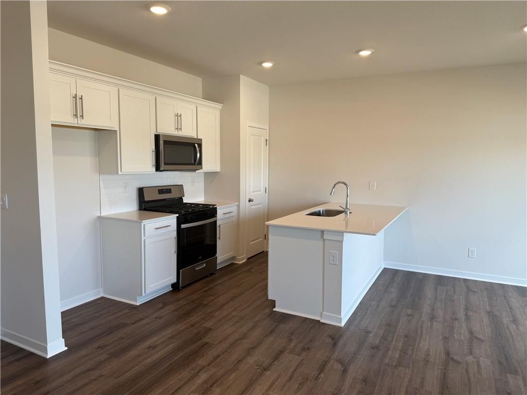 2210 Crestview Place — photo 5