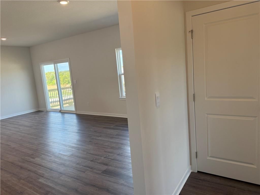 2210 Crestview Place — photo 12