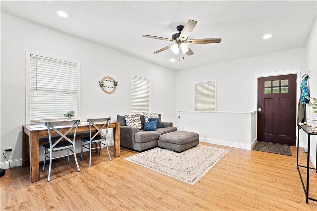 Photo 7 of 35 - 509 N Ridge Avenue