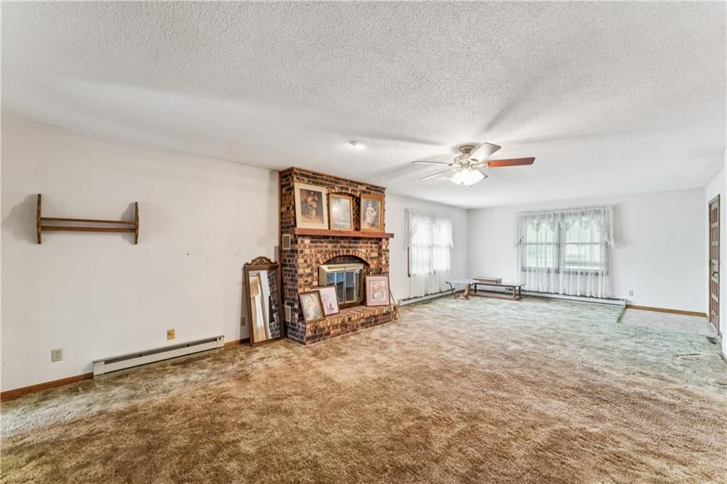 915 S Locust Street — photo 11