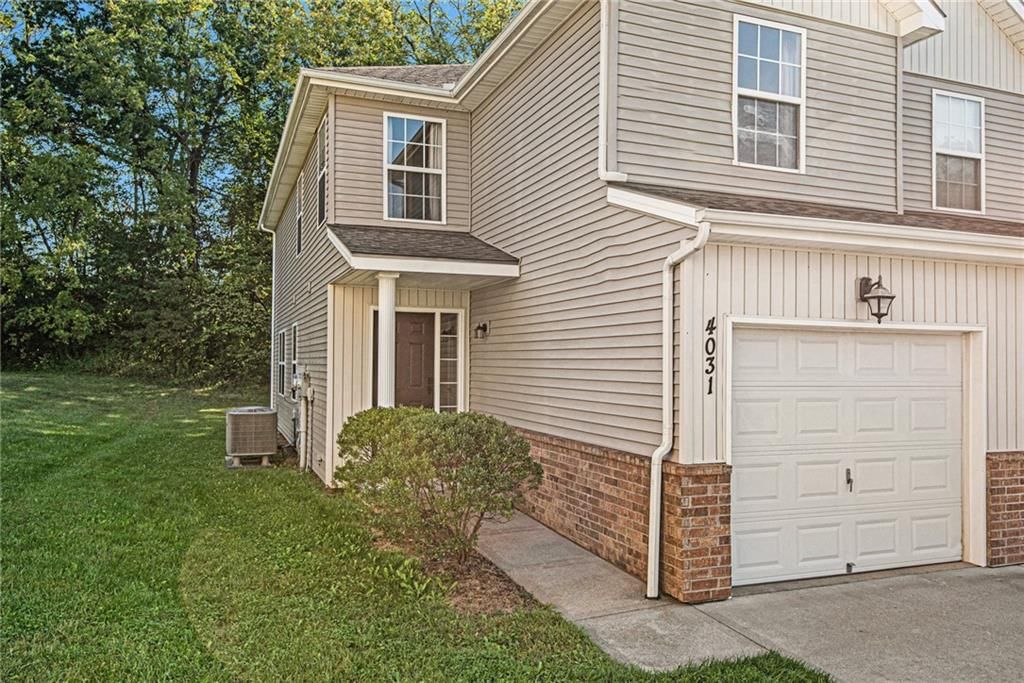 Photo 2 of 25 - 4031 N Hardesty Avenue
