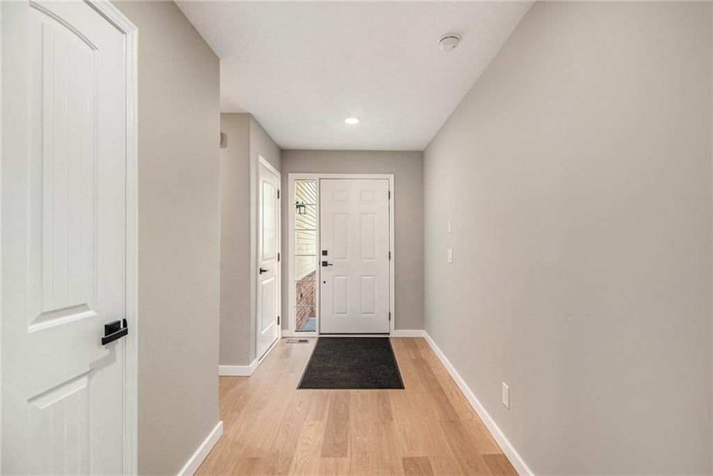 Photo 8 of 25 - 4031 N Hardesty Avenue