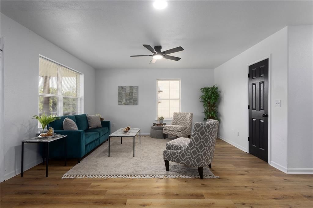 15103 E Truman Road — photo 4