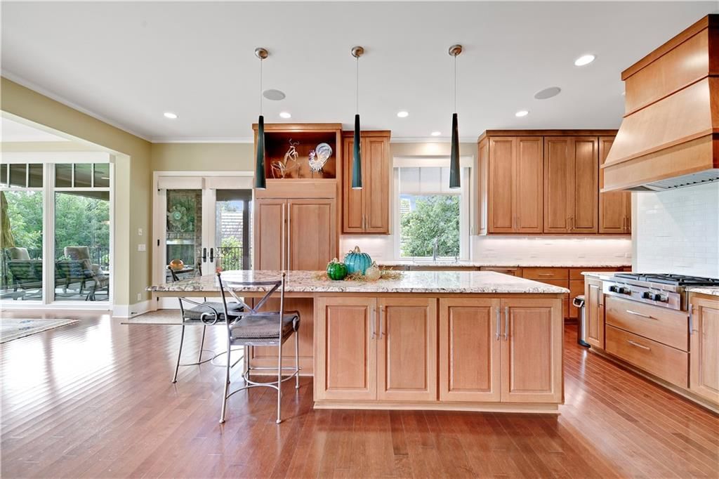 Photo 17 of 61 - 16313 Turnberry Street