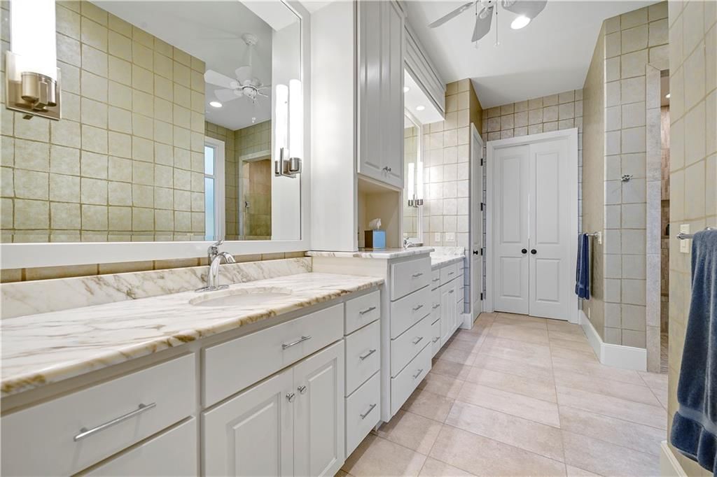 Photo 27 of 61 - 16313 Turnberry Street