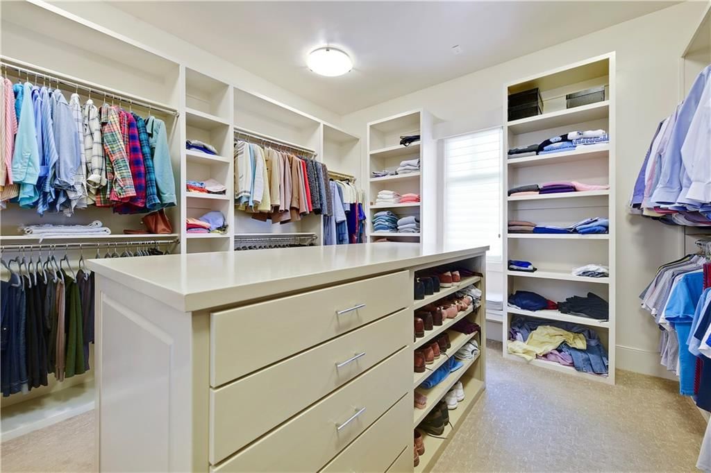 Photo 29 of 61 - 16313 Turnberry Street