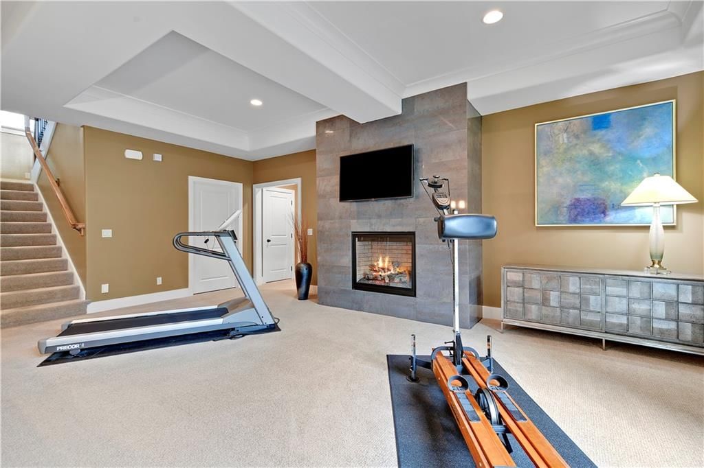 Photo 31 of 61 - 16313 Turnberry Street