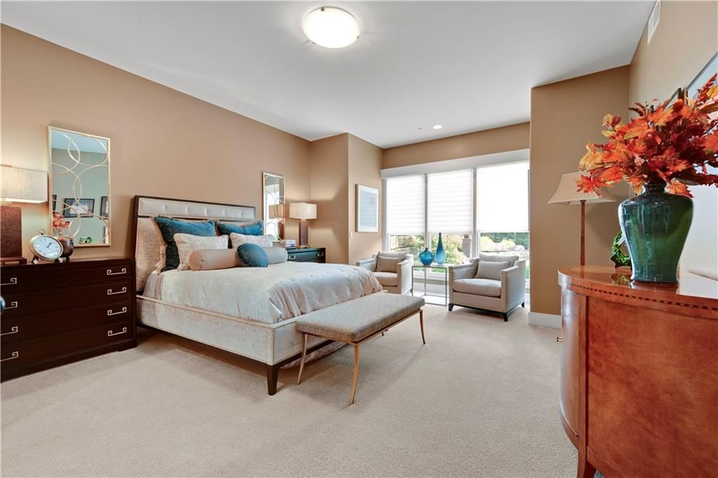Photo 36 of 61 - 16313 Turnberry Street