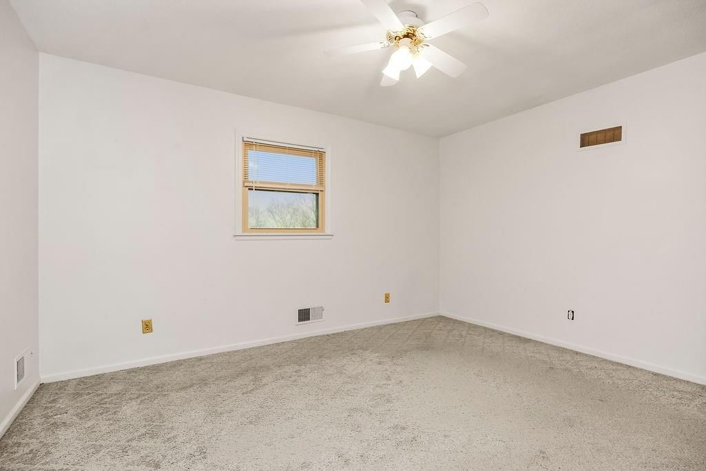 9700 Hardesty Avenue — photo 15