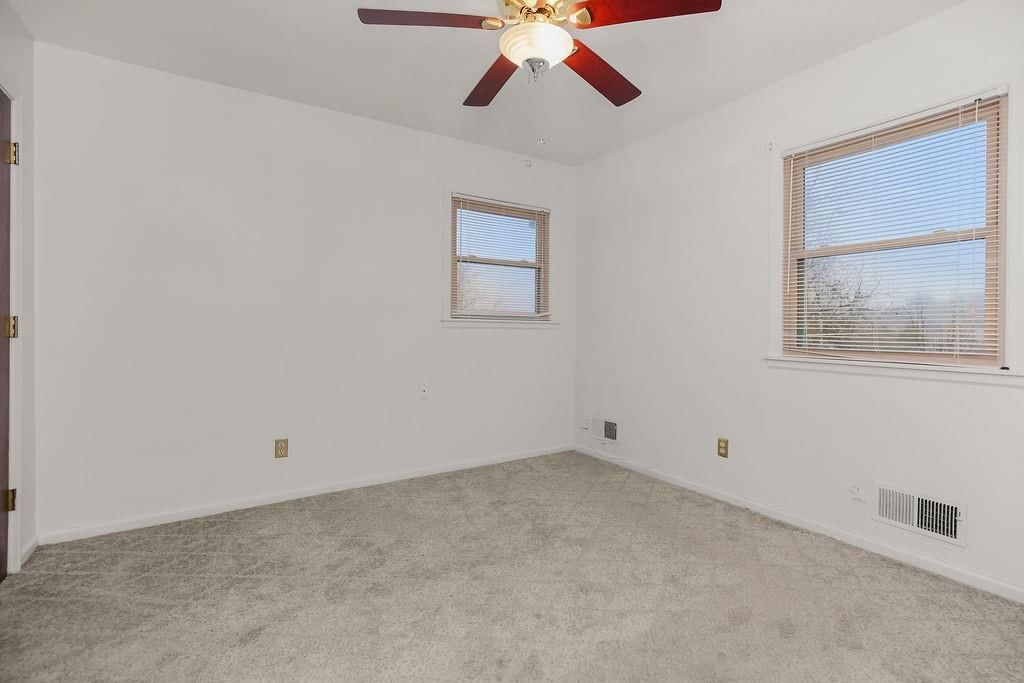 9700 Hardesty Avenue — photo 18