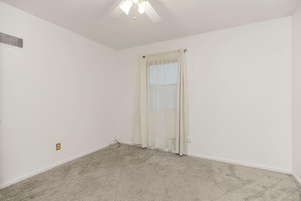 9700 Hardesty Avenue — photo 19