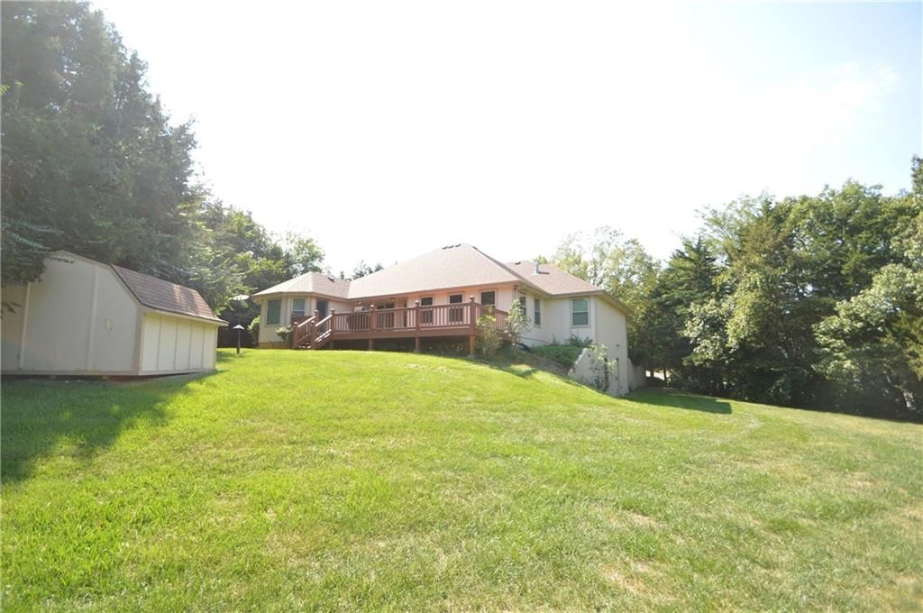 1010 SW Ottawa Trail — photo 3
