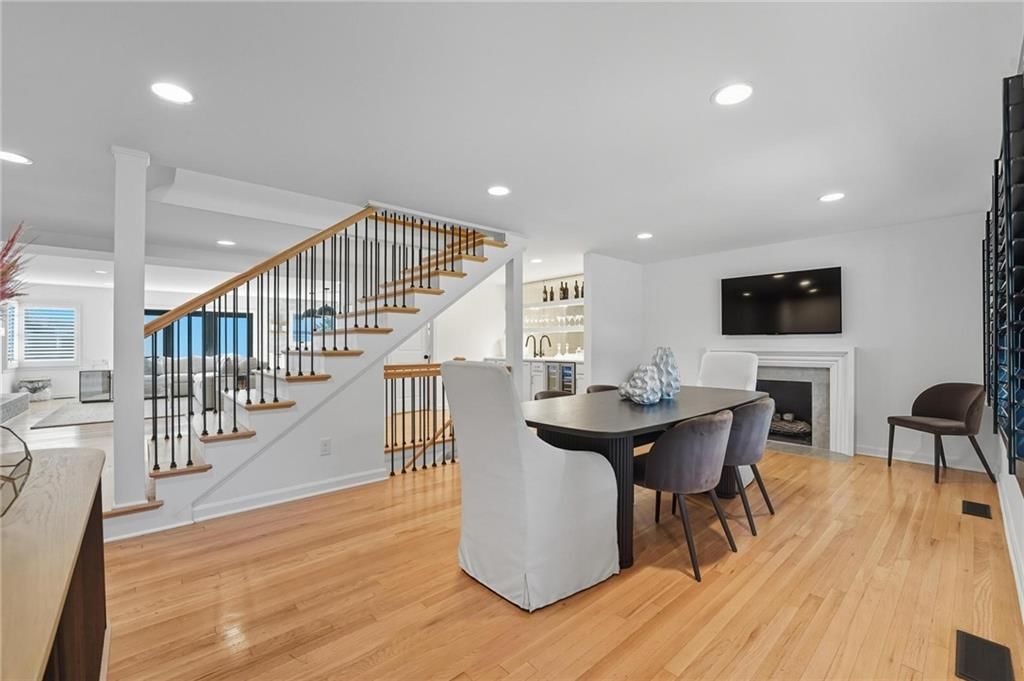 Photo 6 of 59 - 4805 W 69th Street