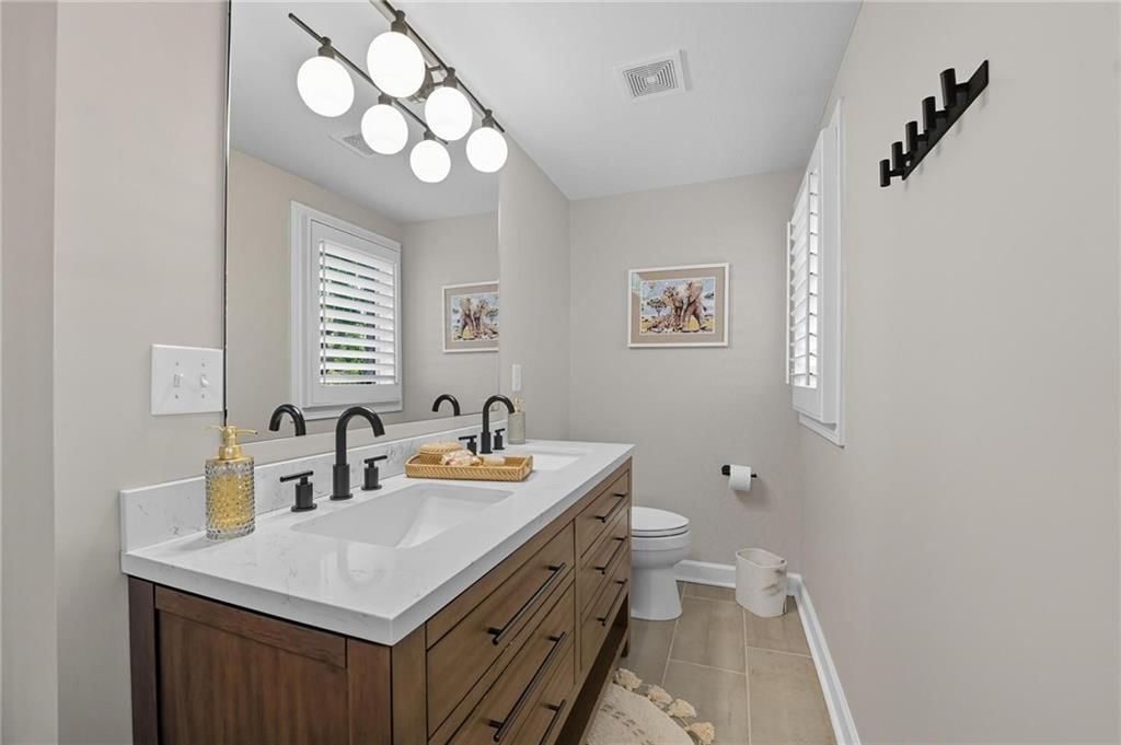 Photo 39 of 59 - 4805 W 69th Street