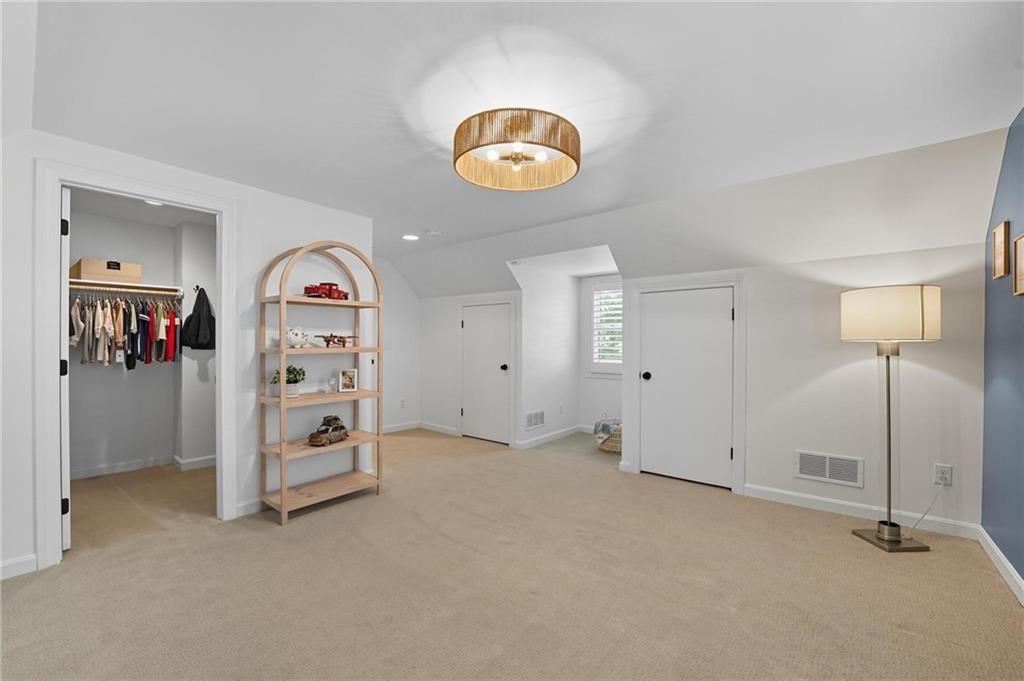 Photo 41 of 59 - 4805 W 69th Street