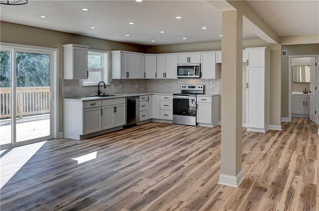 108 N McCart Street — photo 10