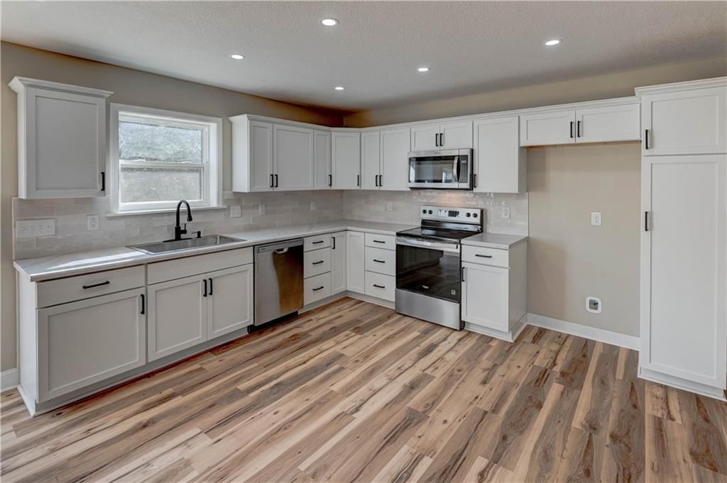 108 N McCart Street — photo 11